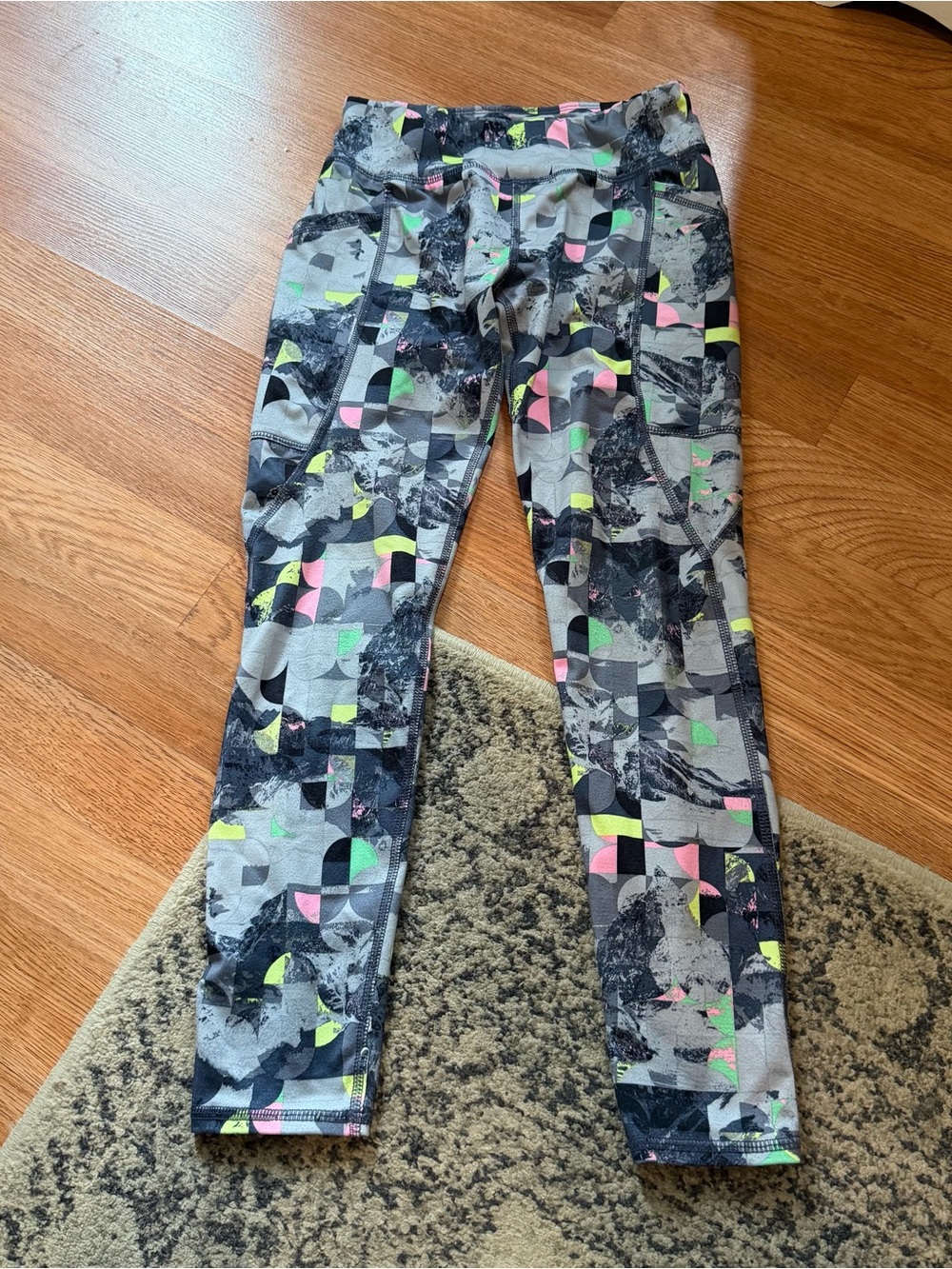 Athletic Works Medium Leggings